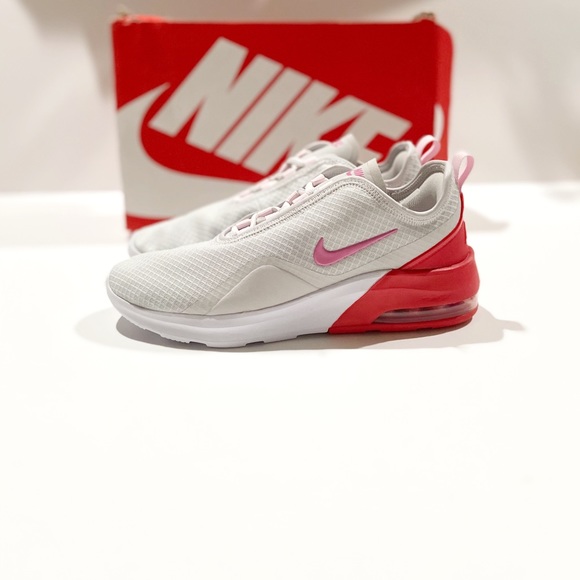 nike air max motion 2 size 5